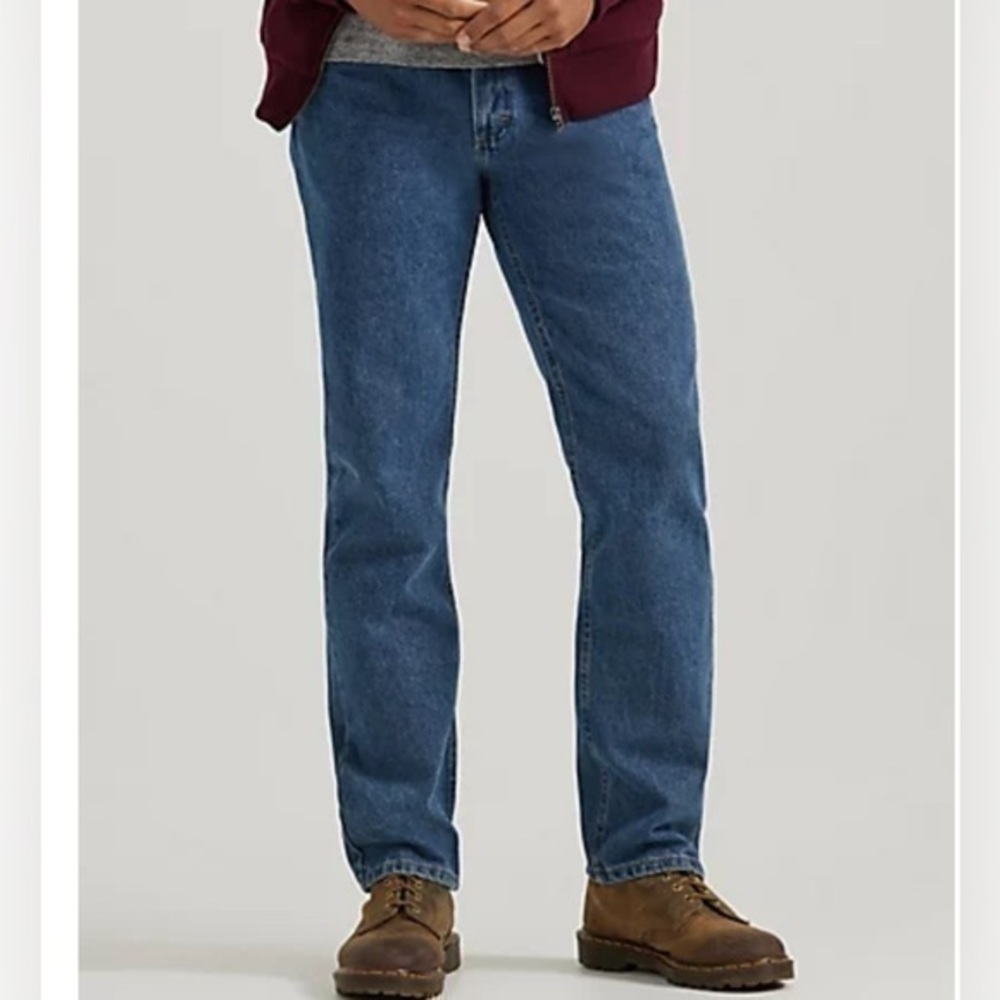 Wrangler Men’s Premium Quality Regular Fit Straight Leg Jeans 44W 30L NWT
